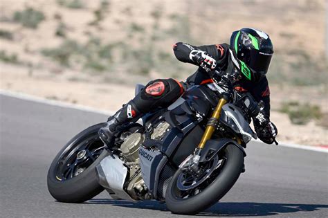 Ensaio Ducati Streetfighter V4 S A Super Naked Premium Motociclismo