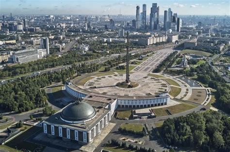 Парк Победы – мемориальный комплекс на Поклонной горе