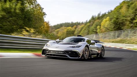 Mercedes AMG Project One è suo il record al Nurburgring Auto it