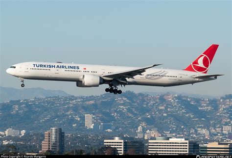 Tc Jjh Turkish Airlines Boeing F Er Photo By Ricardo Mungarro Id