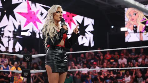 WWE Raw Results: Winners, Live Grades and Highlights Before Elimination