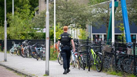 Politie Onderzoekt Mogelijke Ontvoering IJmuiden Vrouw Met Geweld In