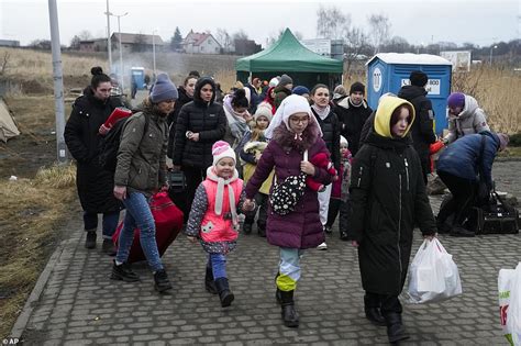 Ukraine War The Photos That Exposes Putin S Madness As Russian