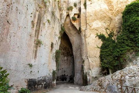 Das Ohr Des Dionysos Syrakus The World Of Sicily