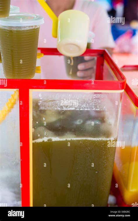 Sugar Cane Juice Vendor In Asian Market Stock Photo Alamy