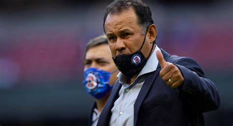 Juan Reynoso Y Su Emotiva Despedida A Cruz Azul Tras Ser Destituido