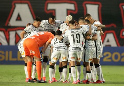 Corinthians busca quebrar tabu de quase cinco anos diante do Atlético GO