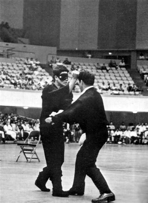 Sparring Blindfolded Bruce Lee Bruce Lee Training Bruce Lee Photos