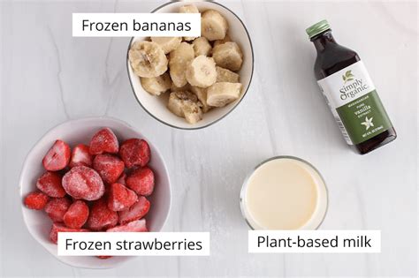 Frozen Strawberry Banana Smoothie Bowl Plant Based Jess