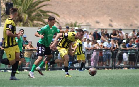 El Uni N Sur Yaiza Se Jugar El Ascenso A La Segunda Rfef En La Florida