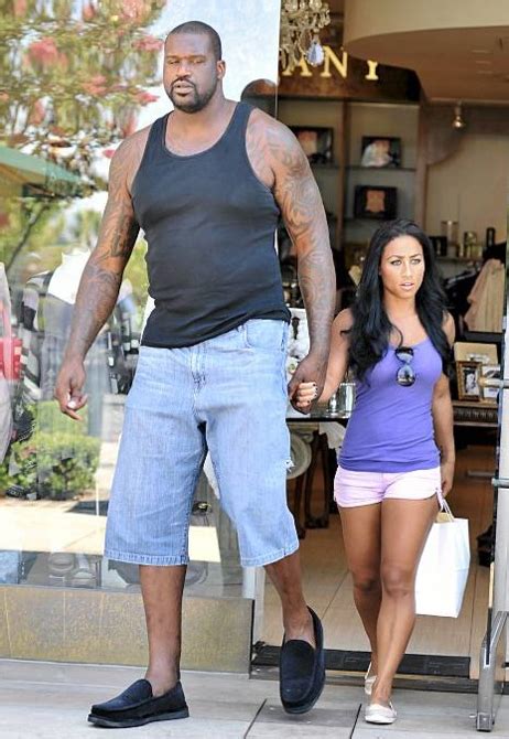 Meme: Shaq and his girlfriend Hoopz