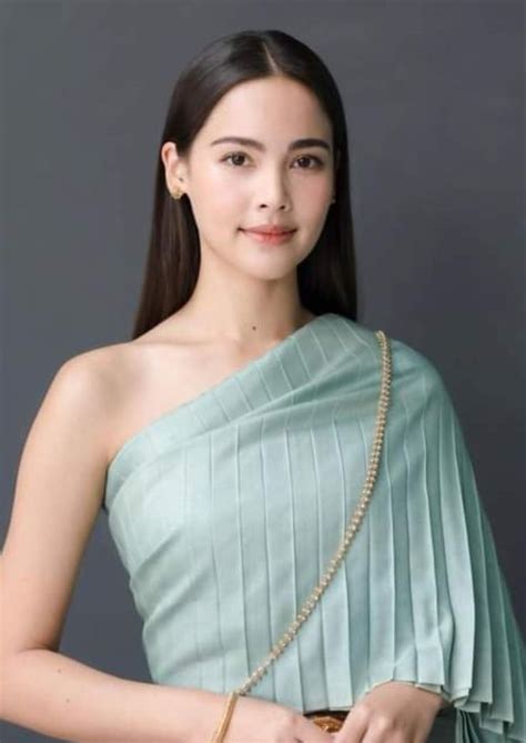 Yayá~urassaya ในปี 2024 นางแบบ นักแสดงหญิง แฟชั่น