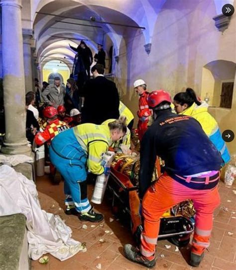 Crolla Il Pavimento Durante Una Festa Di Matrimonio 5 Feriti Gravi VIDEO