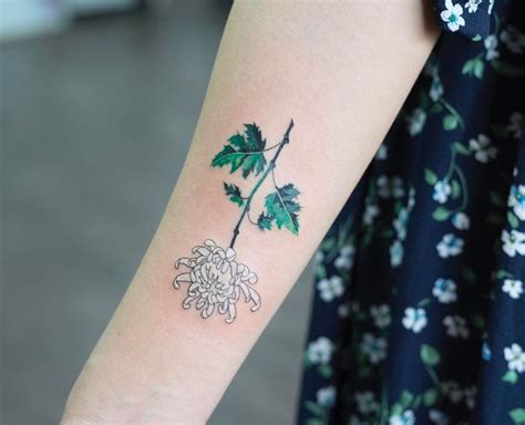 Pin By Juliette On Tattoos Chrysanthemum Tattoo Small Tattoos Tattoos