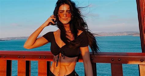 Cuántos kilos pesa Bárbara de Regil la actriz se lució en bikini y presumió su amor Infobae