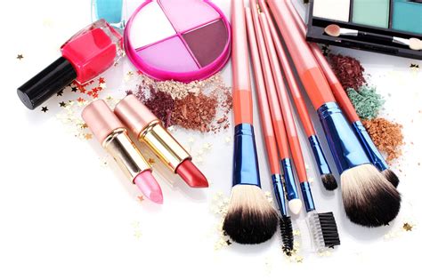 Hidden Harmful Chemicals In Cosmetics And Beauty Products You Need To