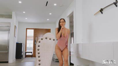 Desiree Night And Aidra Fox Having Lesbian Affair Photos