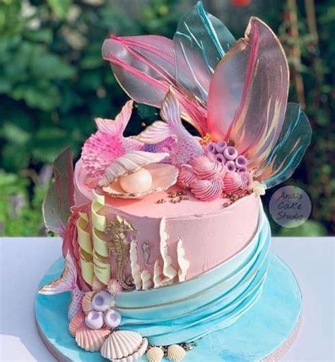 Pin By Jade Guessford On Cakes Mermaid Birthday Cakes Mermaid Cakes