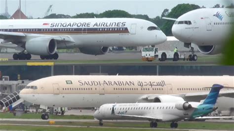 Plane Spotting At Bandara Soekarno Hatta Cgk Jakarta Part Youtube