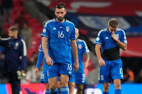 Italia Tumbang Dari Inggris Bagaimana Peluang Gli Azzurri Lolos Ke