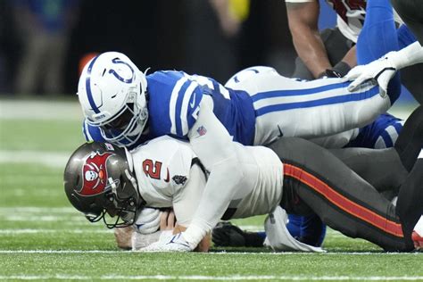 Bucs Finish Preseason Winless Drop Finale To Colts