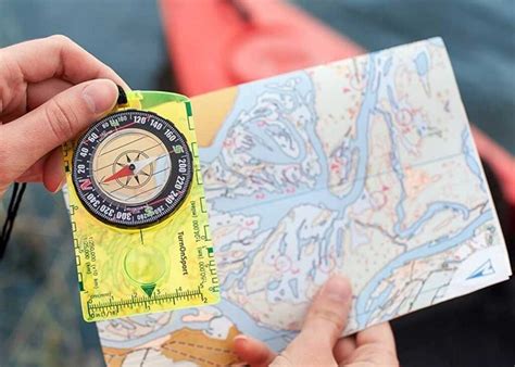 Best Survival Compass For Trekking And Hiking Buying Guide