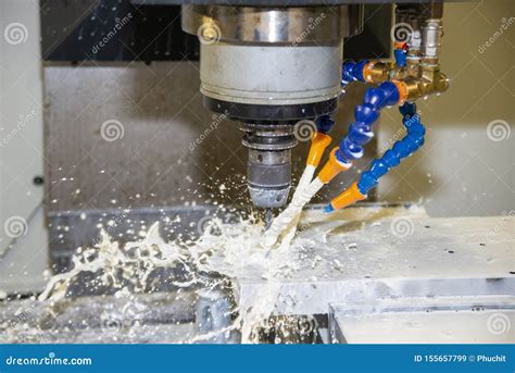 Fräsmaschine CNC Welche Spritzenteile Mit Der