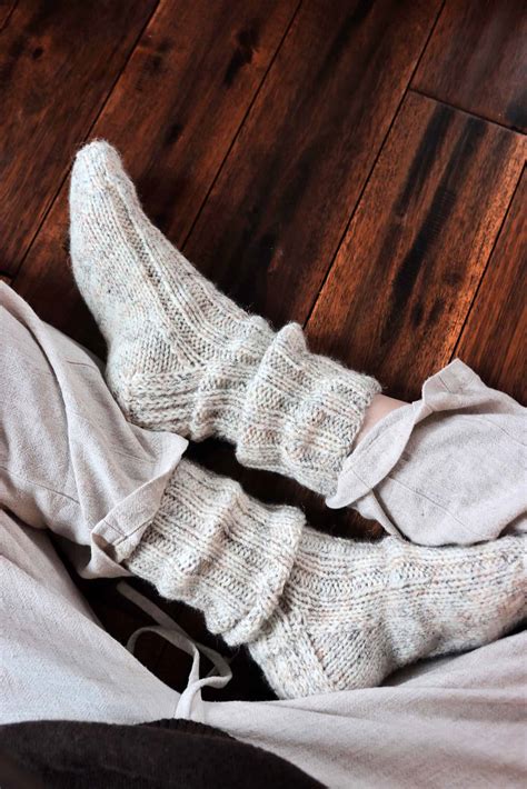 Cozy House Socks Knitting Pattern Easy Worsted Socks Darling Jadore