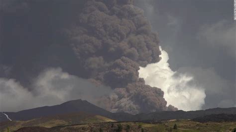 Watch Italy S Mount Etna Sends Massive Plumes Of Ash Into The Air