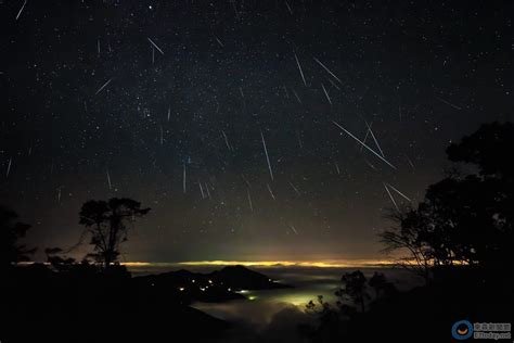 衝吧！寶瓶座η流星雨「周六大爆發」 每小時可見50顆流星 Ettoday生活新聞 Ettoday新聞雲