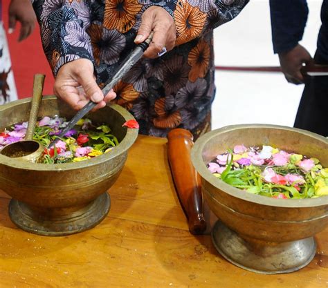 FOTO Melihat Lebih Dekat Tradisi Jamasan Pusaka Jelang Hari Jadi