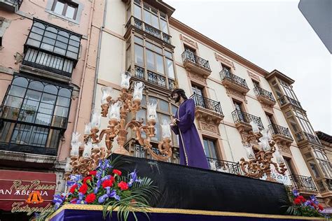 Costaleros De Oviedo El Se Or De La Sentencia El Domingo In Albis