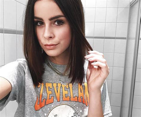 Lena Meyer Landrut Hot German Singer Sexy Comment Photo 4 10