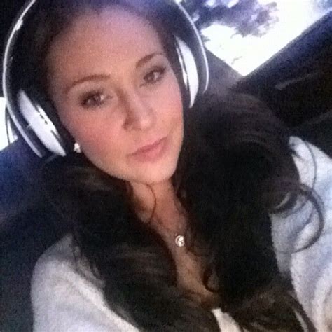 Babes Listening To MP Players IPOD IPODS Etc Page Freeones Forum The Free Sex Community