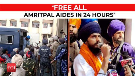 Amritpal Singh Hunt On For Amritpal Singh Akal Takht Jathedar Issues Ultimatum To Punjab