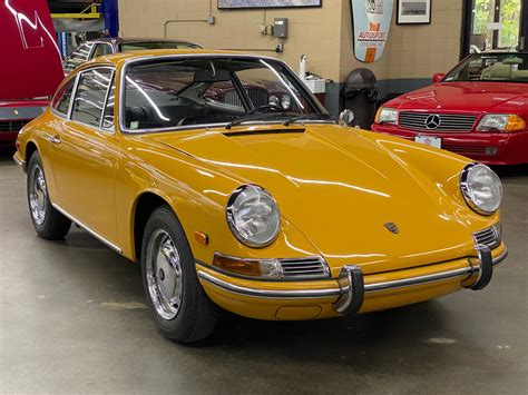 1968 Porsche 911 Interior