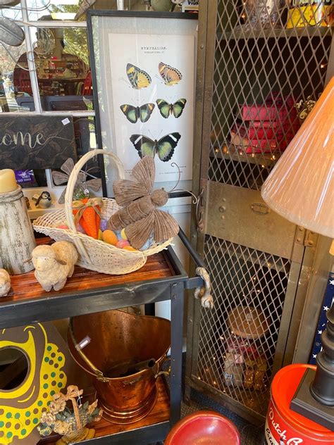 Hidden Treasures Antique Mall Gradyville Roadtrippers