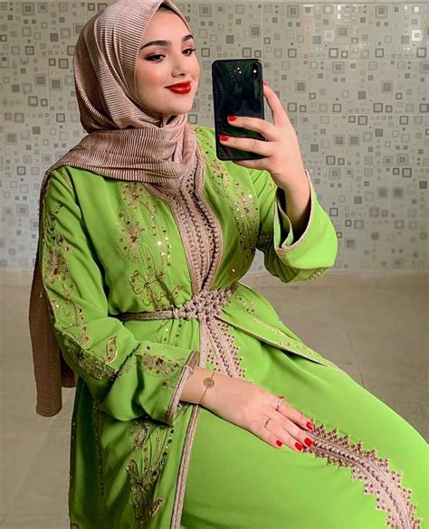 Pin By Jâmi 🇲🇦 Nâ On Caftans 🇲🇦 💯 Moroccan Fashion Moroccan Clothing