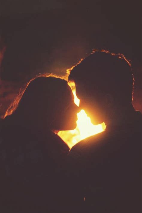 Fireside Kiss Love Cute Couples Kiss Outdoors Fire Camping Glow This Would Be Cute For A Fall