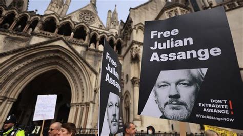 El Tribunal aplaza la decisión sobre el recurso de Assange que no será