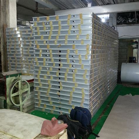 Puf Injection In Sandwich Panels