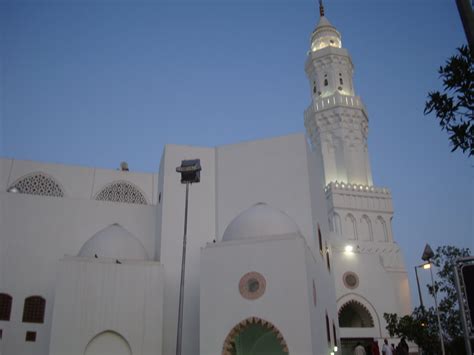 Masjid al-Qiblatain (المسجد القبلتین)