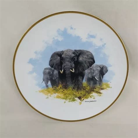 Wedgwood The David Shepherd Wildlife Collection Elephant Plate 27cm