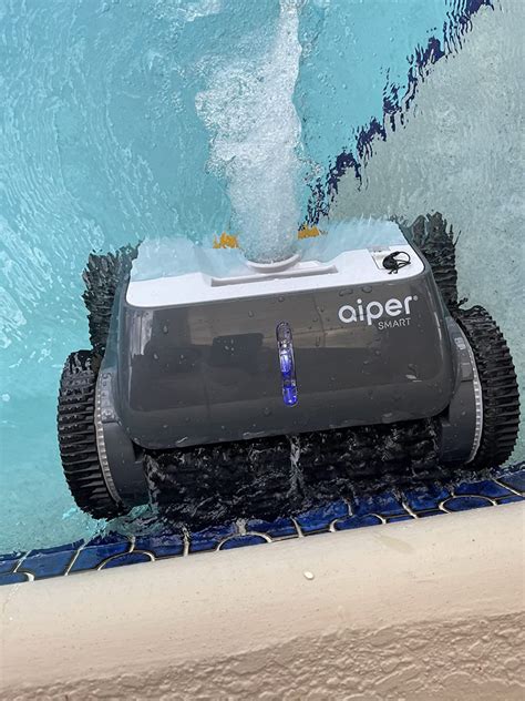 What Makes The Aiper Smart Aipury Cordless Robotic Pool Cleaner The