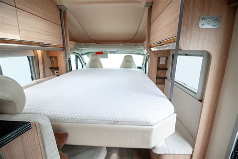 Motorhome Bed Layouts Ultimate Tips And Buyers Guide Oaktree