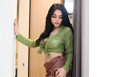 Kebaya Hijau Brukat Ef0fpgvu0aavedv Porn Pic Eporner