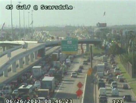 Gulf Freeway Reopens After Fatal Crash