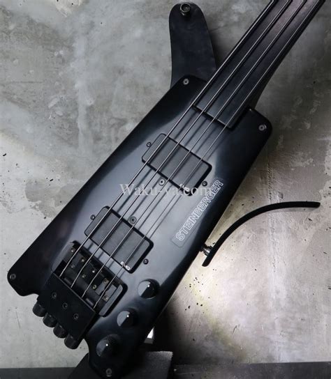 Steinberger L 2 Fretless 82 Black 和久屋