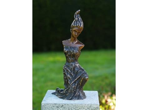 Tuinbeeld Modern Bronzen Beeld Vrouw Trendybywave Nl