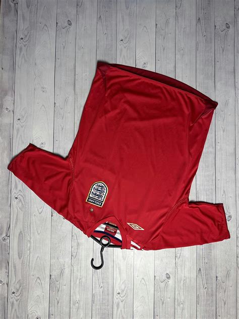 Vintage Vintage soccer jersey England soccer jersey size L red | Grailed